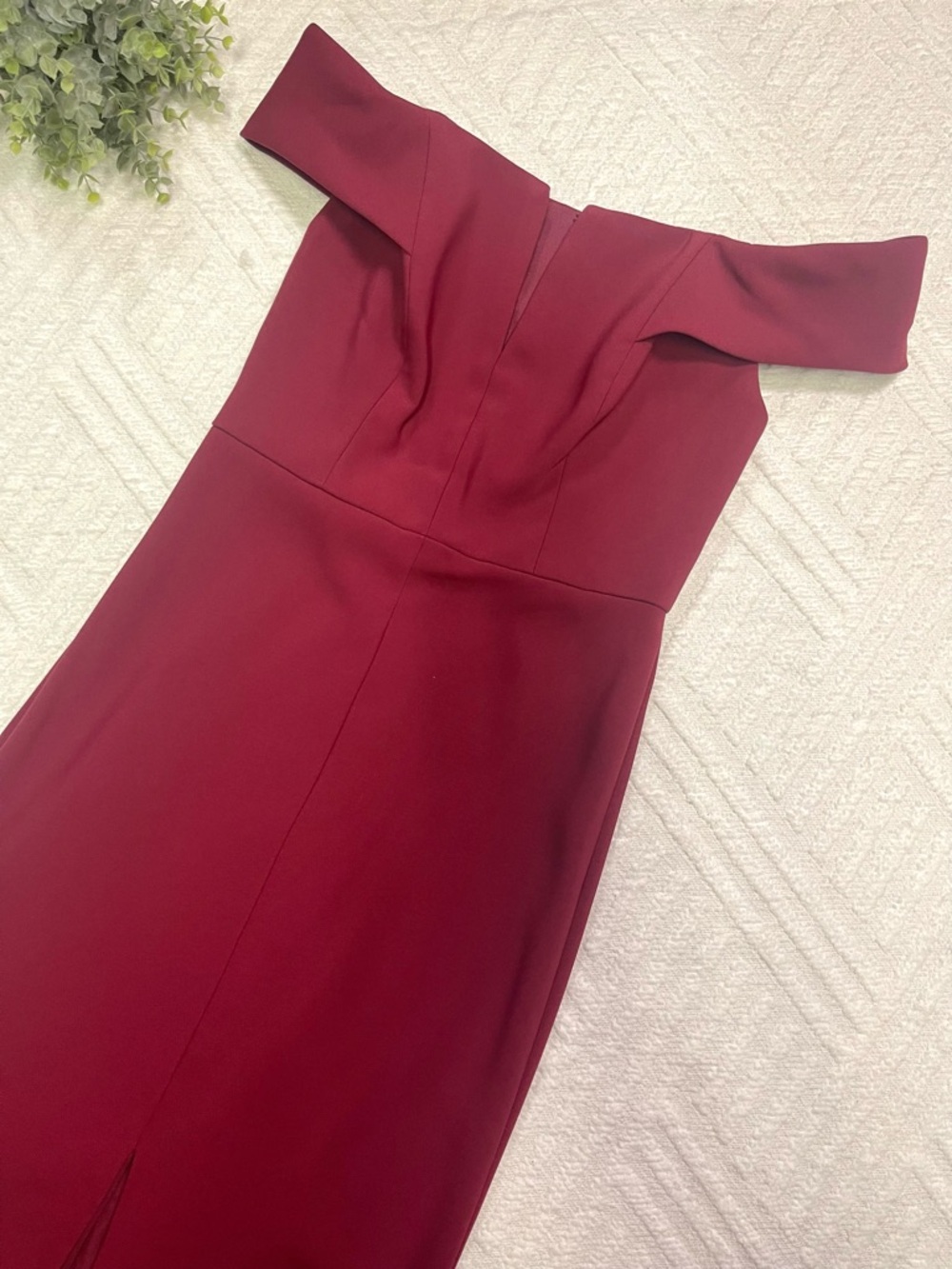 Dessy Collection Burgundy Off the Shoulder Formal Dress - Size 0 R